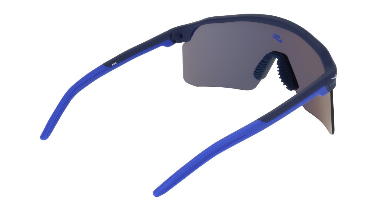 Sonnenbrillen Nike NIKE EXPEDITION SHIELD IB6562X (492) farbe matte blue void / blue mirror form maske gläser grey w/ blue flash (max+)