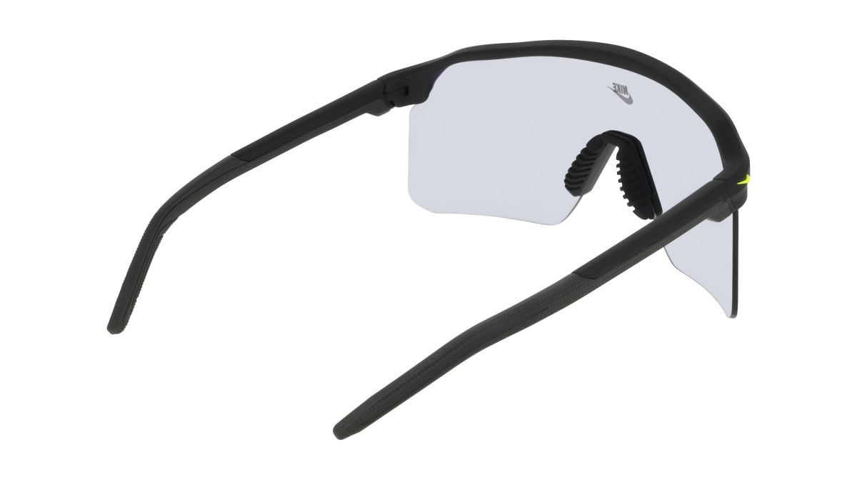 Sonnenbrillen Nike NIKE EXPEDITION SHIELD PH IR4361X (010) farbe mat black / ph lt gry>drk gry form maske gläser photochromic light grey to dark grey (max+)