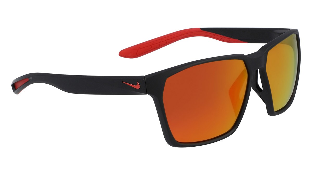 Sonnenbrillen Nike NIKE MAVERICK P EV1097 (010) form quadratisch 