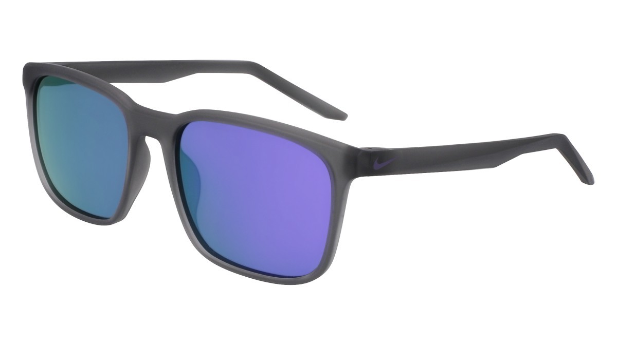 Sonnenbrillen Nike NIKE RAVE P N IU4883X (066) farbe matte smoke grey /polar purple form quadratisch gläser grey w/ purple mirror