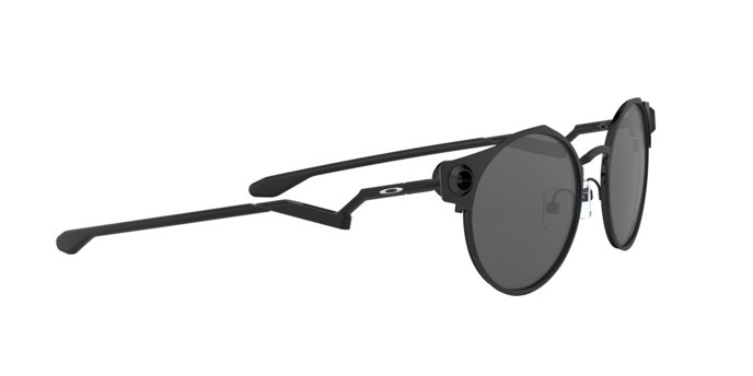 Occhiali da sole Oakley Deadbolt OO 6046 (604603) colore satin black forma rotondo lenti prizm black polarized
