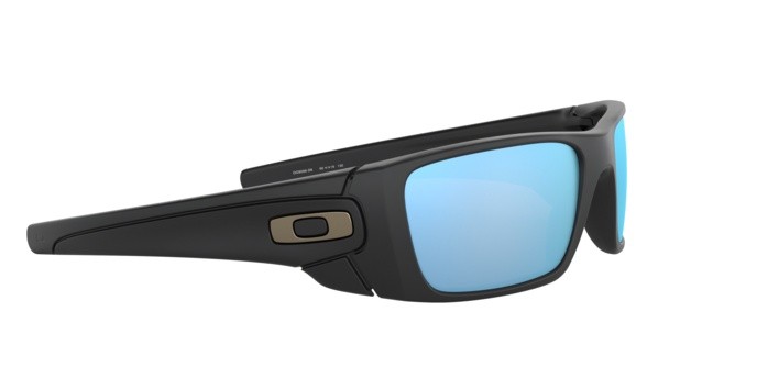 Sonnenbrillen Oakley Fuel cell OO 9096 (9096D8) farbe matte black form rechteckig gläser prizm deep polarized