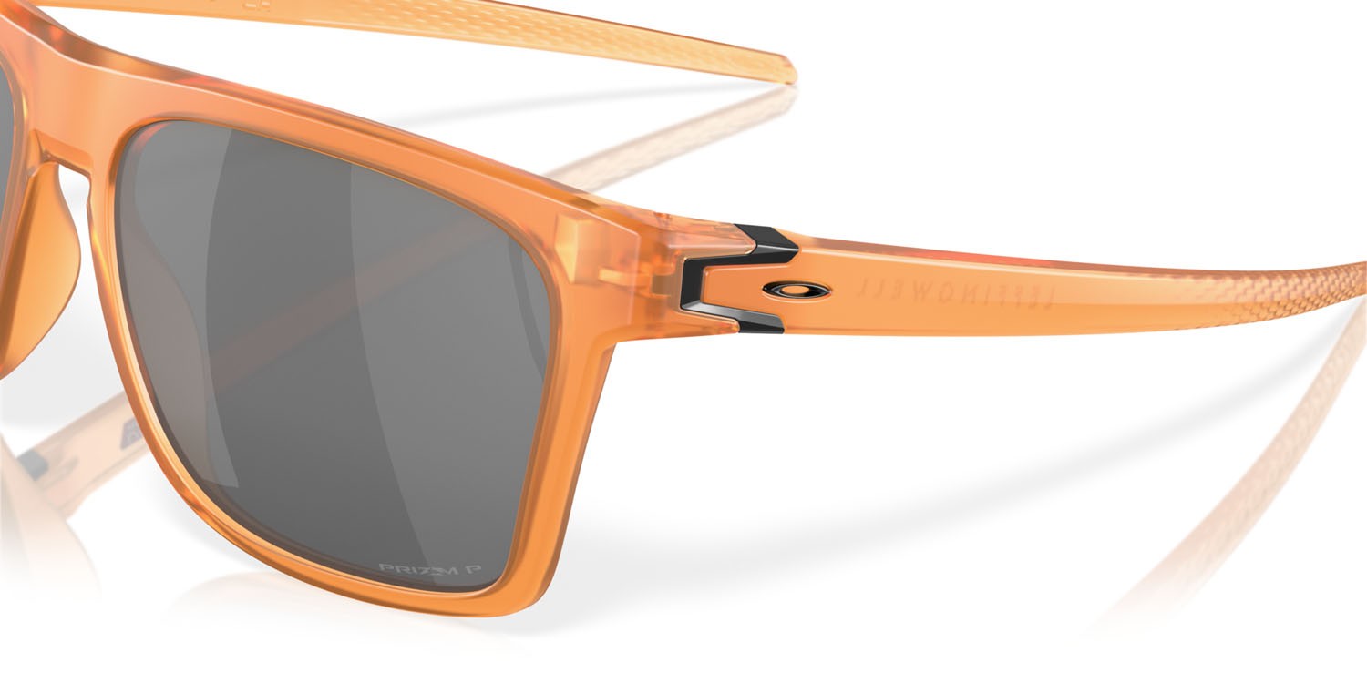 Occhiali da sole Oakley Leffingwell OO 9100 (910019) colore matte transparent ginger forma rettangolare lenti prizm black polarized