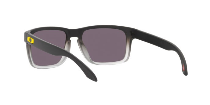 Sonnenbrillen Oakley Holbrook OO 9102 (9102W1) farbe tdf matte black fade form quadratisch gläser prizm grey