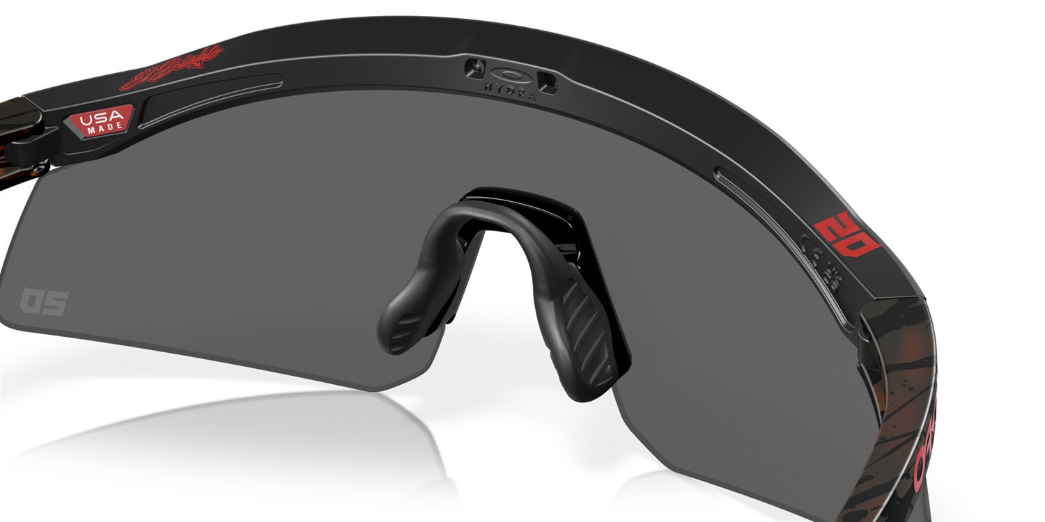 Occhiali da sole Oakley Hydra Fabio Quartararo OO 9229 (922917) colore nero opaco forma mask lenti prizm black