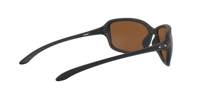 Sonnenbrillen Oakley Cohort OO 9301 (930107) farbe matte black form rechteckig gläser prizm tungsten polarized