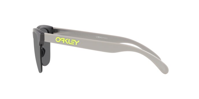 Sonnenbrillen Oakley Frogskins Lite OO 9374 (937451) farbe grigio scuro opaco form quadratisch gläser prizm black