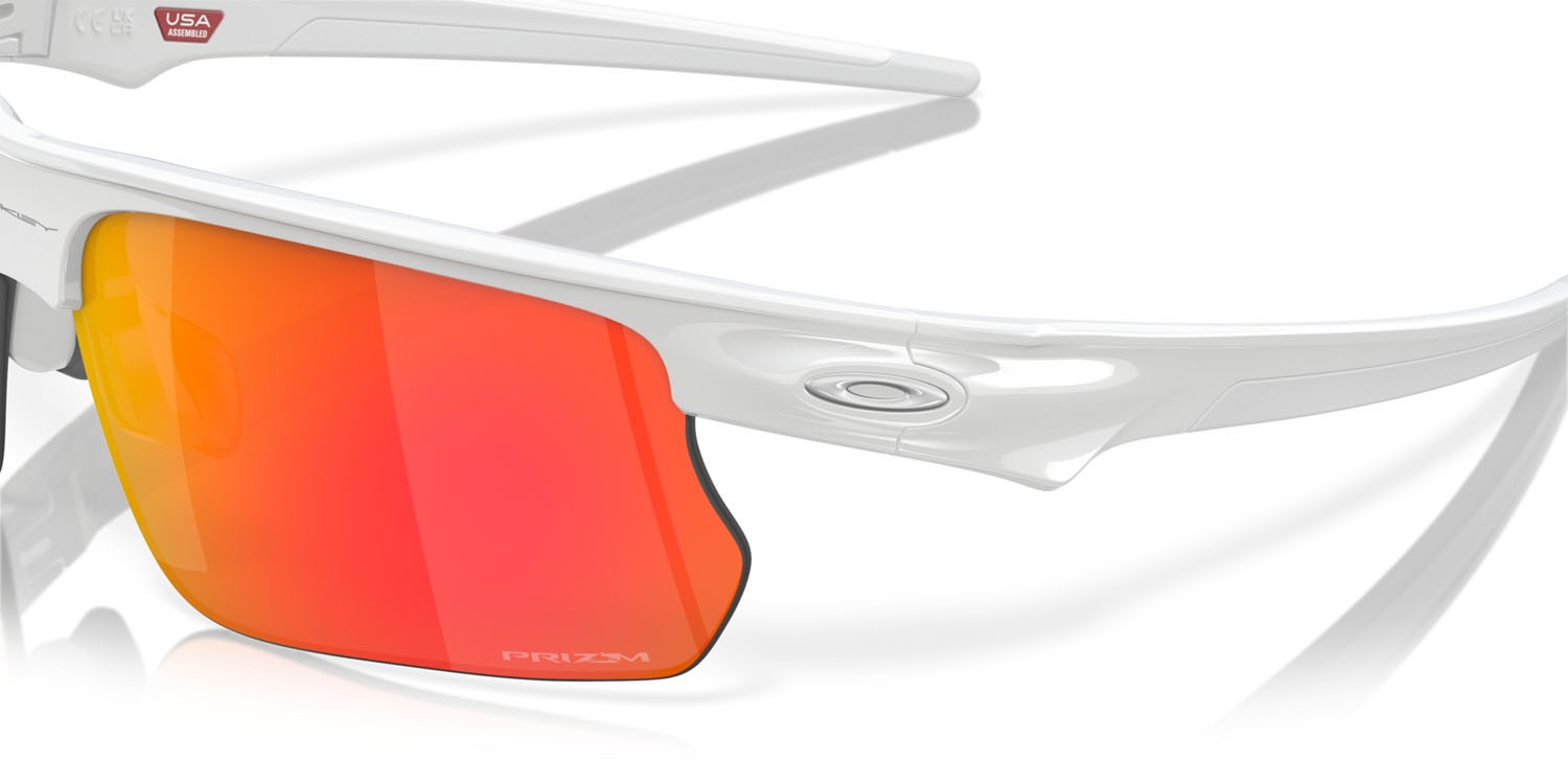 Sonnenbrillen Oakley Bisphaera OO 9400 (940003) farbe bianco lucido form rechteckig gläser prizm ruby