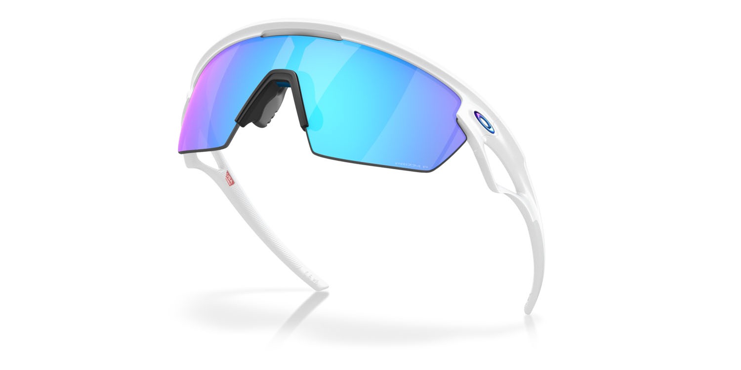 Sonnenbrillen Oakley Sphaera OO 9403 (940302) farbe bianco opaco form maske gläser prizm sapphire polarized