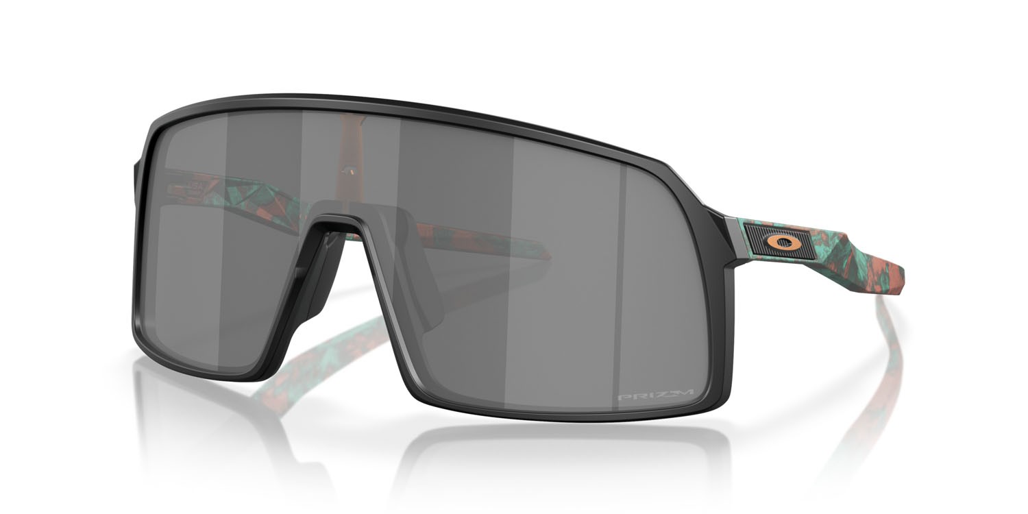 Sonnenbrillen Oakley Sutro OO 9406 (9406B0) farbe nero opaco form maske gläser prizm black