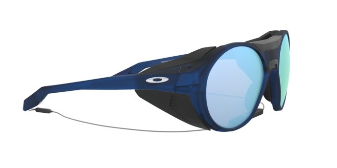 Occhiali da sole Oakley Clifden OO 9440 (944005) colore matte translucent blue forma rotondo lenti prizm deep h2o polarized