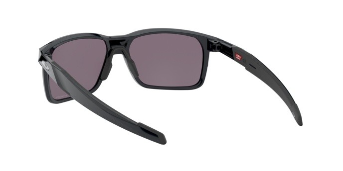 Sonnenbrillen Oakley Portal x OO 9460 (946001) farbe carbon form rechteckig gläser prizm grey