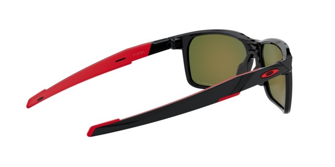 Occhiali da sole Oakley Portal x OO 9460 (946005) colore polished black forma rettangolare lenti prizm ruby polarized