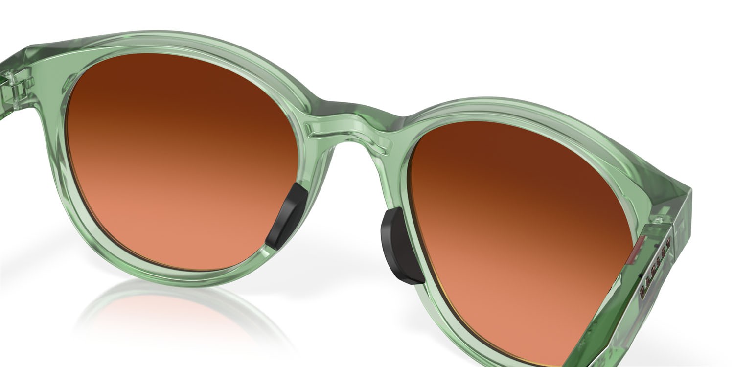 Sonnenbrillen Oakley Spindrift OO 9474 (947413) farbe transparent jade form rund gläser prizm marrone sfumato