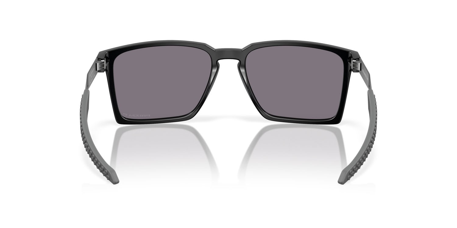 Occhiali da sole Oakley Exchange Sun OO 9483 (948304) colore nero satinato forma rettangolare lenti prizm grey polarized