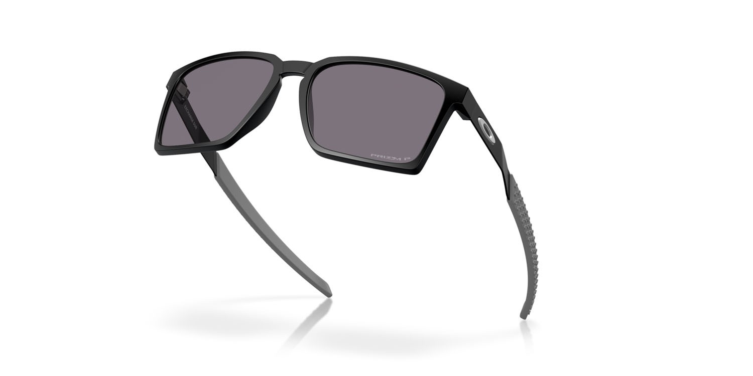 Occhiali da sole Oakley Exchange Sun OO 9483 (948304) colore nero satinato forma rettangolare lenti prizm grey polarized