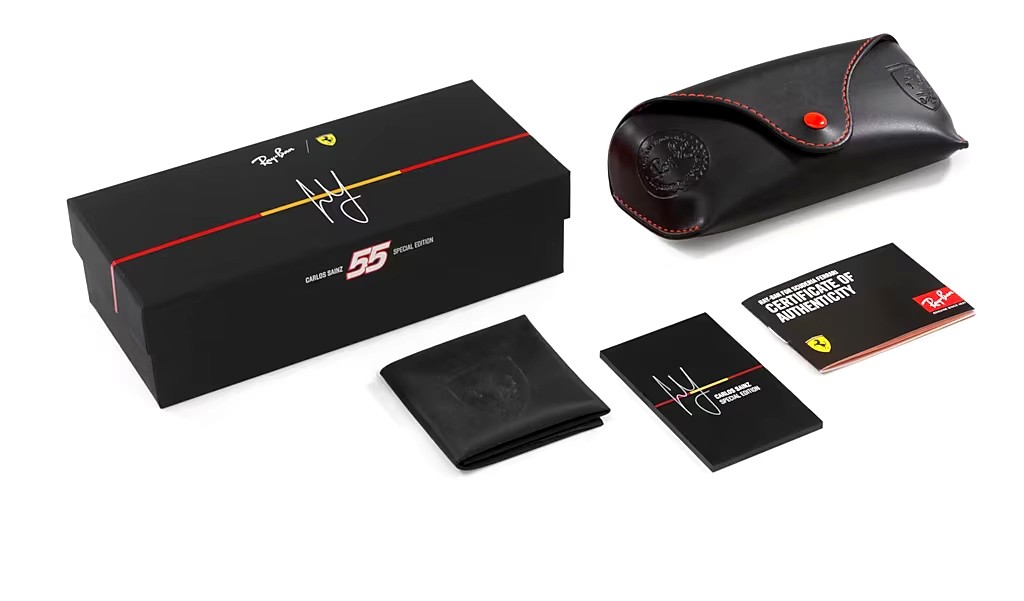 Sonnenbrillen Ray-Ban Scuderia Ferrari Sainz Special Edition 2024 RB 4433M (F6025J) farbe nero form quadratisch gläser argento