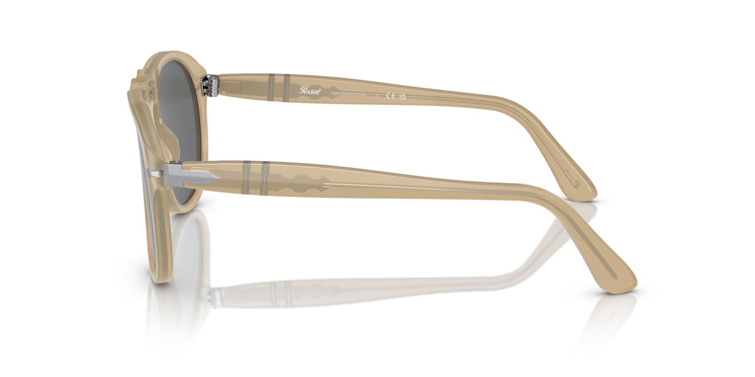 Occhiali da sole Persol PO 0649 (1169B1) colore beige opalino forma aviator lenti grigio scuro