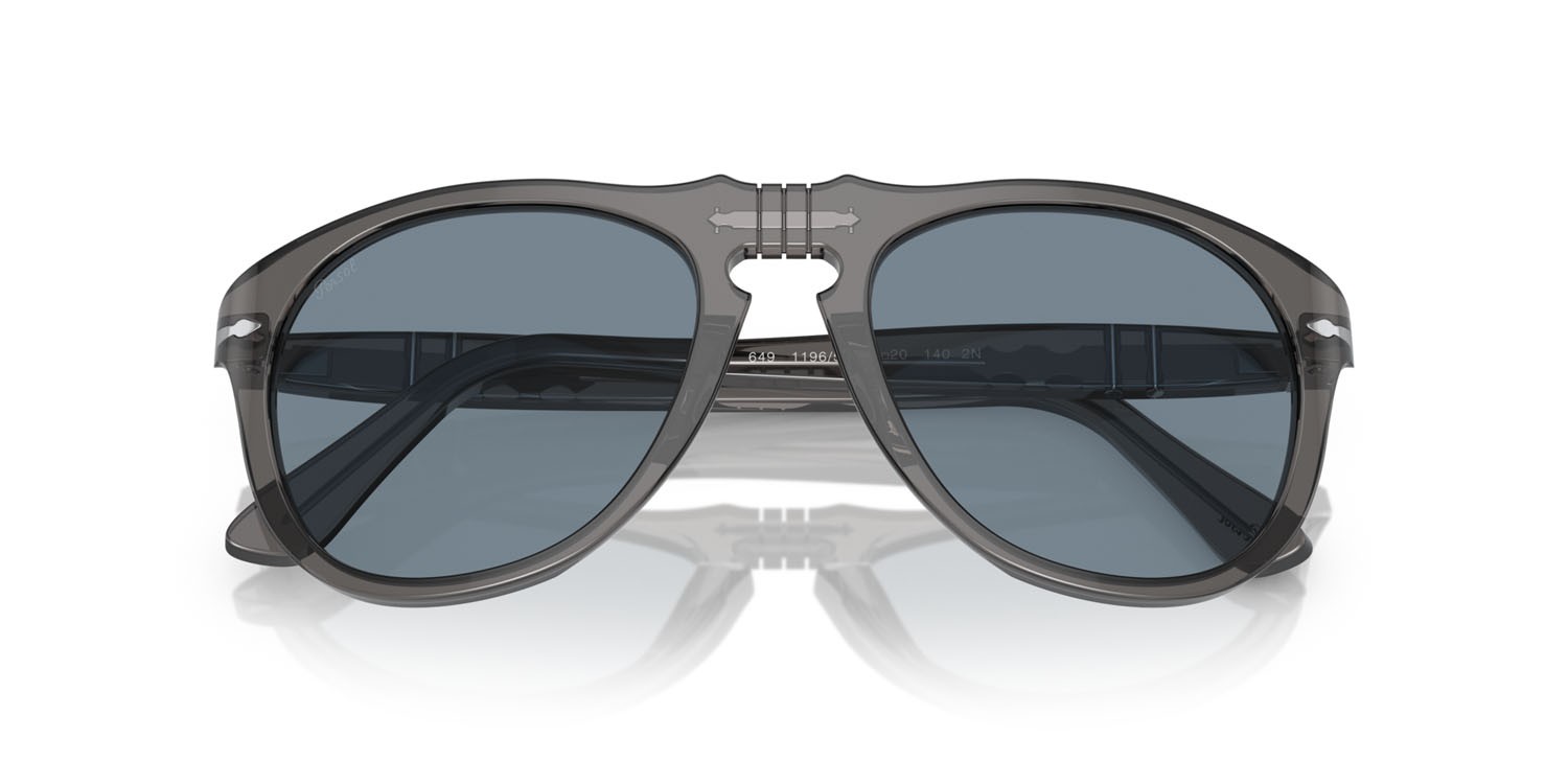 Occhiali da sole Persol PO 0649 (119656) colore grigio trasparente forma aviator lenti blu