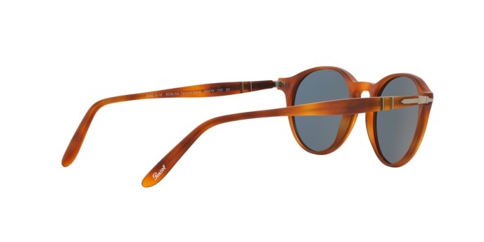 Occhiali da sole Persol PO 3092SM (900656) colore terra di siena forma pantos lenti blue