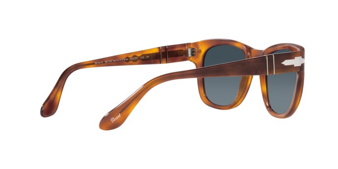 Occhiali da sole Persol PO 3313S (96/S3) colore terra di siena forma quadrato lenti azzurro sfumato scuro polarizzata
