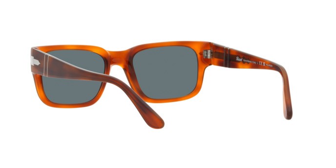 Occhiali da sole Persol PO 3315S (96/3R) colore terra di siena forma rettangolare lenti polarizzata blu scuro