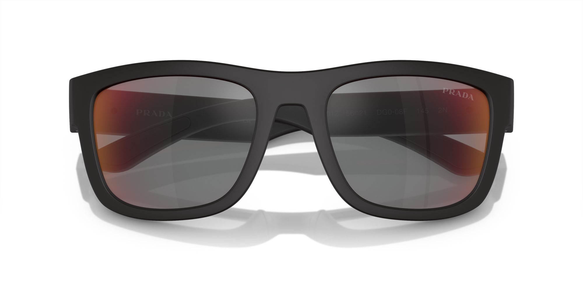 Occhiali da sole Prada Linea Rossa PS 01ZS (DG008F) colore nero effetto gommato forma quadrato lenti grigio scuro specchiato blu/rosso