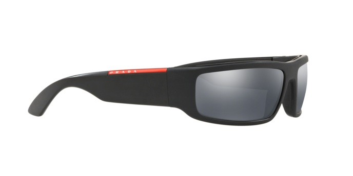 Sonnenbrillen Prada Linea Rossa Active PS 02US (1BO5L0) farbe balck form rechteckig gläser grey mirror black