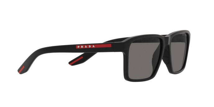 Occhiali da sole Prada Linea Rossa PS 05YS (DG002G) colore nero effetto gommato forma rettangolare lenti polar grigio scuro