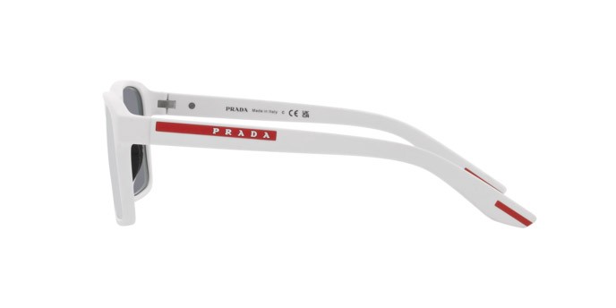 Occhiali da sole Prada Linea Rossa PS 05YS (TWK40A) colore bianco effetto gommato forma rettangolare lenti azzurro specchiato argento