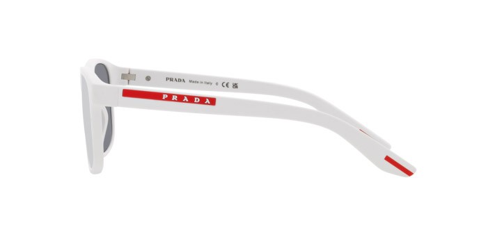 Occhiali da sole Prada Linea Rossa PS 06YS (TWK40A) colore bianco effetto gommato forma quadrato lenti azzurro specchiato argento