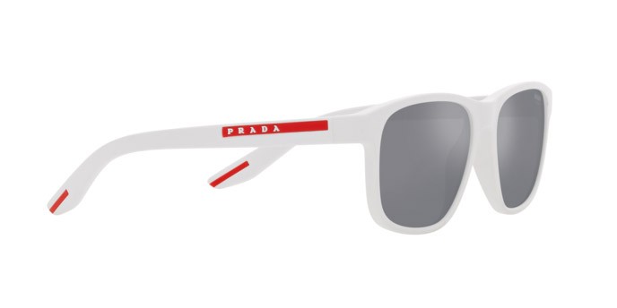 Occhiali da sole Prada Linea Rossa PS 06YS (TWK40A) colore bianco effetto gommato forma quadrato lenti azzurro specchiato argento