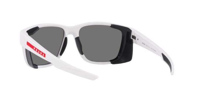 Occhiali da sole Prada Linea Rossa PS 07WS (TWK02G) colore white rubber forma quadrato lenti polar dark grey
