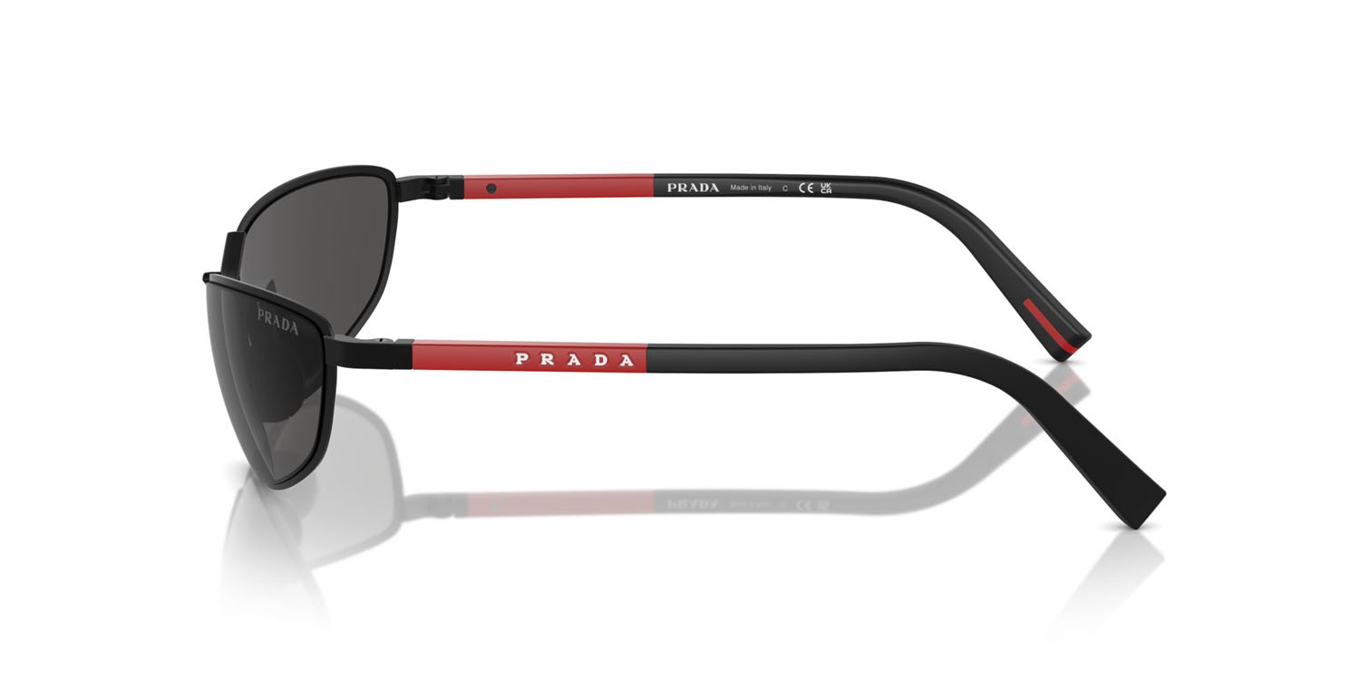 Occhiali da sole Prada Linea Rossa PS 55ZS (1BO06F) colore nero opaco forma irregolare lenti grigio scuro