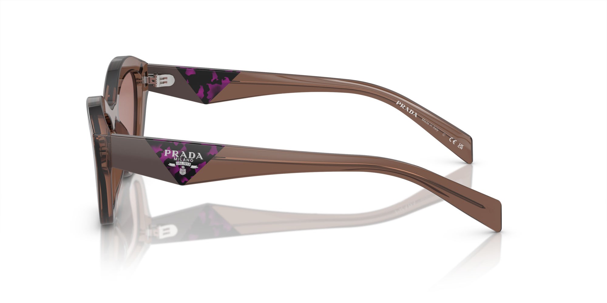 Occhiali da sole Prada PR A02S (17O60B) colore marrone trasparente forma farfalla lenti marrone chiaro