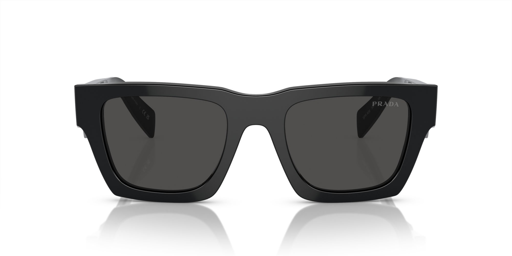 Occhiali da sole Prada PR A06S (16K08Z) colore nero forma quadrato lenti grigio scuro
