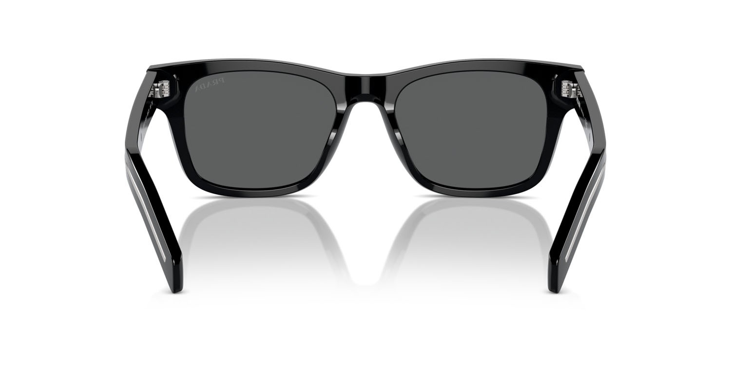 Occhiali da sole Prada PR A17S (16K731) colore nero forma rettangolare lenti grigio scuro