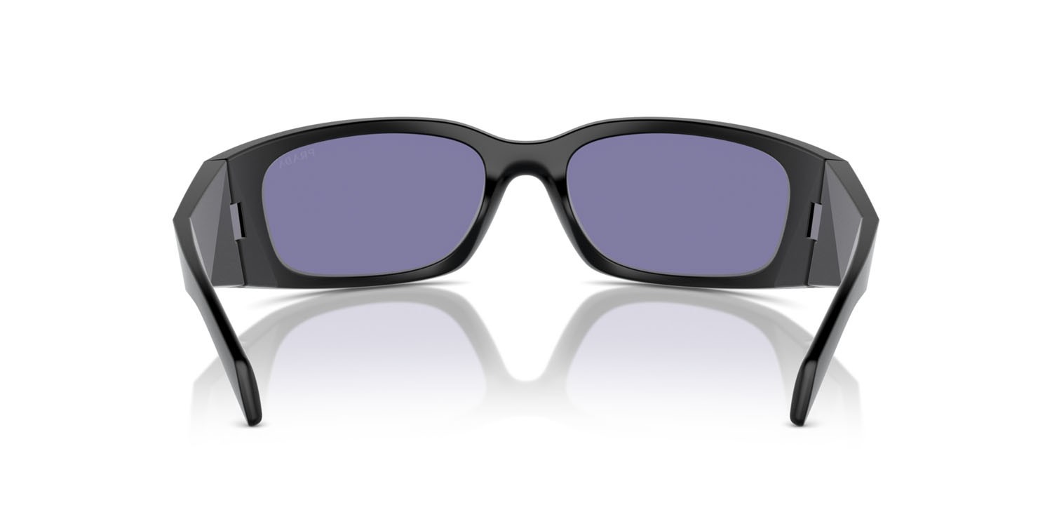 Occhiali da sole Prada PR A19S (1BO40G) colore nero opaco forma farfalla lenti violetto scuro