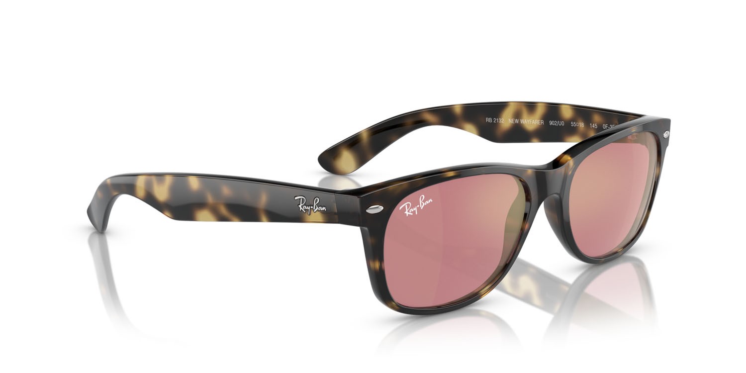 Occhiali da sole Ray-Ban New Wayfarer RB 2132 (902/U0) colore havana forma quadrato lenti viola/oro
