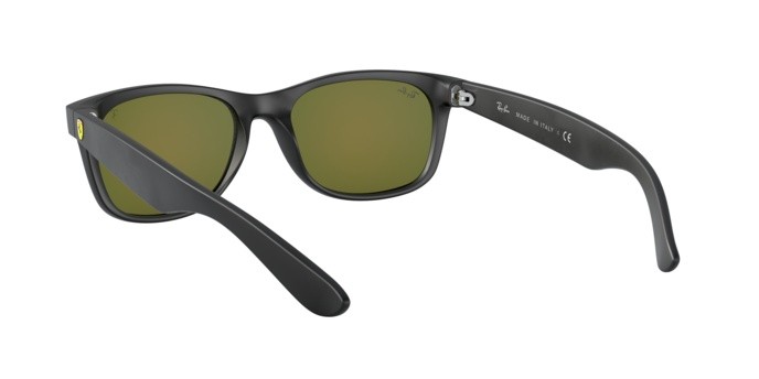 Sonnenbrillen Ray-Ban New wayfarer Scuderia Ferrari Collection RB 2132M (F60268) farbe matte black form quadratisch gläser green mirror blue