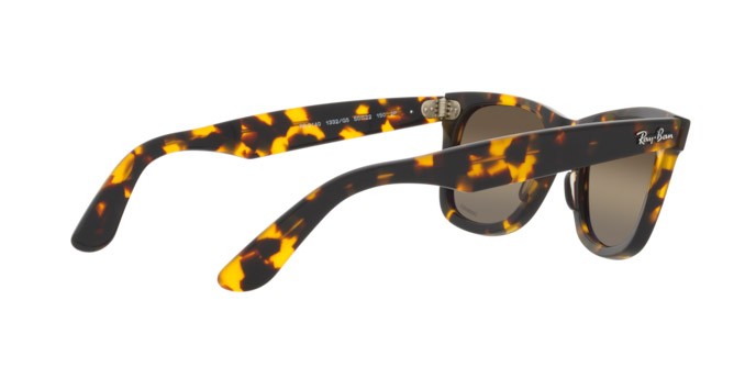 Sonnenbrillen Ray-Ban Wayfarer RB 2140 (1332G5) farbe yellow havana form quadratisch gläser polar clear gradient dark brow