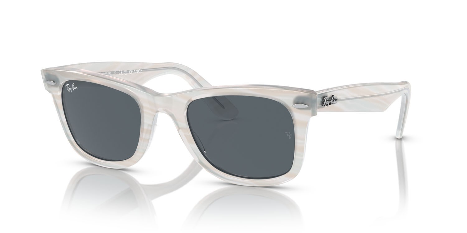 Sonnenbrillen Ray-Ban Wayfarer Change RB 2140 (1407R5) farbe photo striped light blue form quadratisch gläser blu
