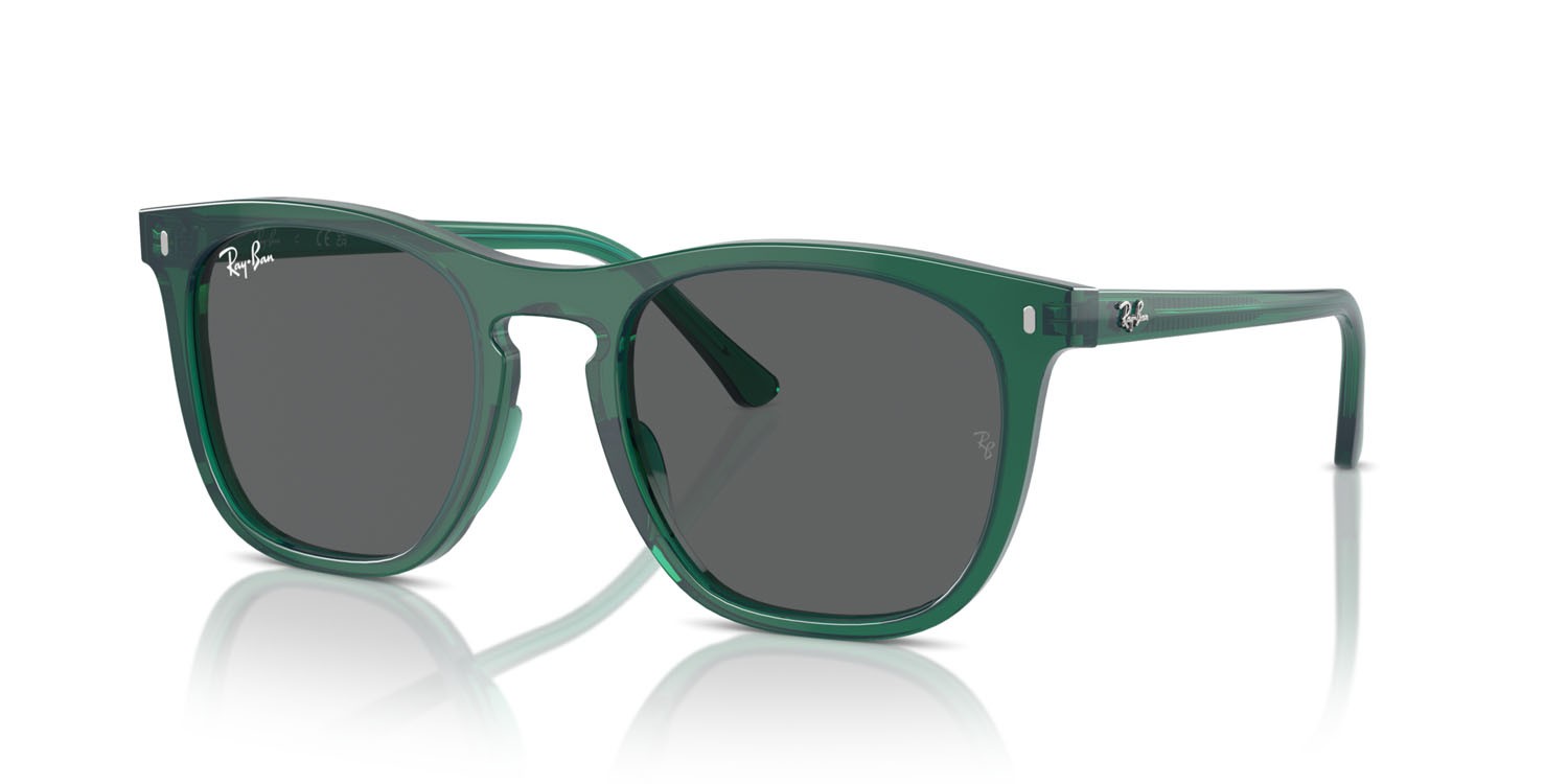 Sonnenbrillen Ray-Ban RB 2210 (6615B1) farbe verde trasparente form quadratisch gläser grigio scuro