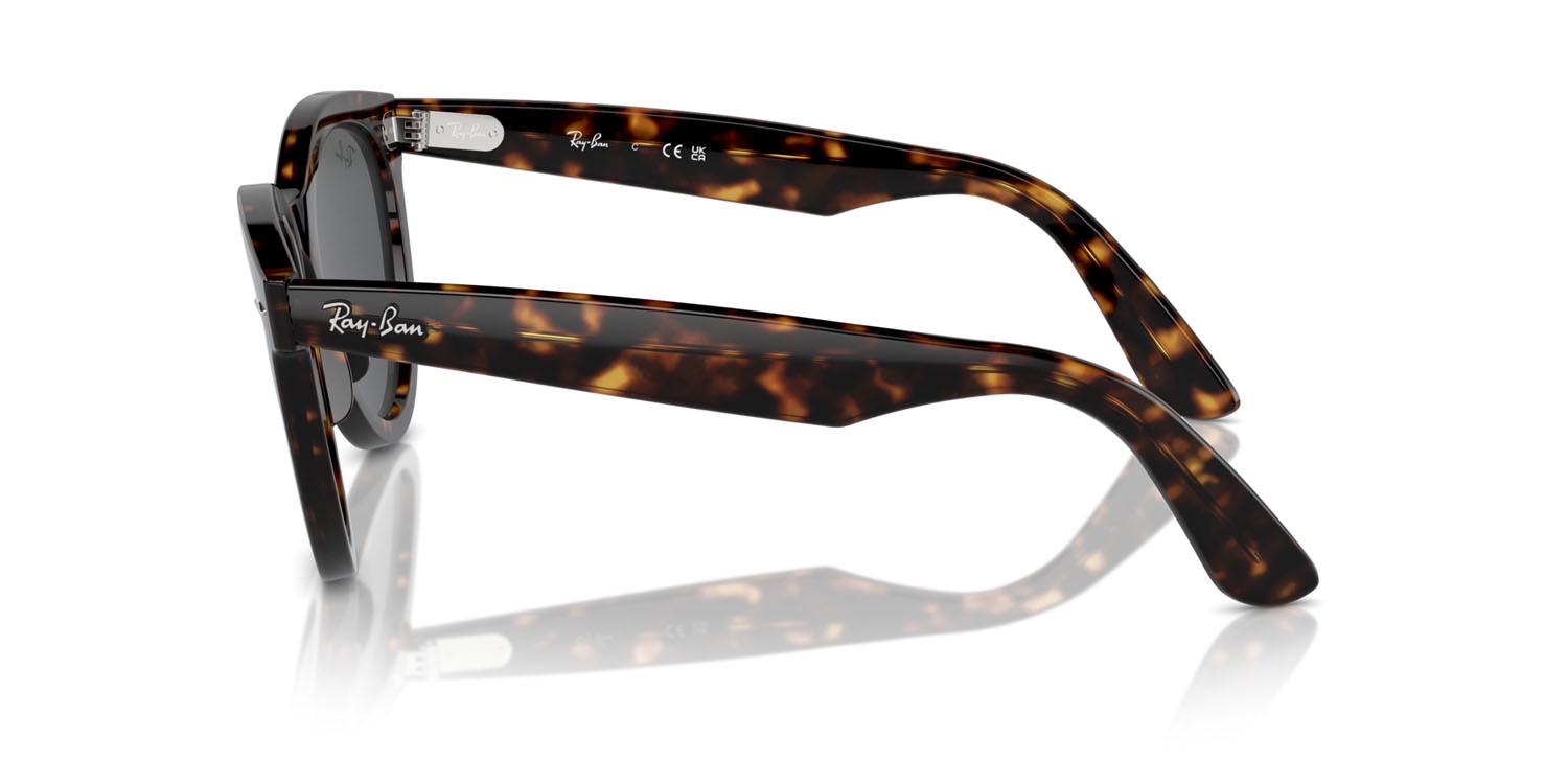 Occhiali da sole Ray-Ban Wayfarer Way RB 2241 (902/B1) colore havana forma rotondo lenti grigio scuro