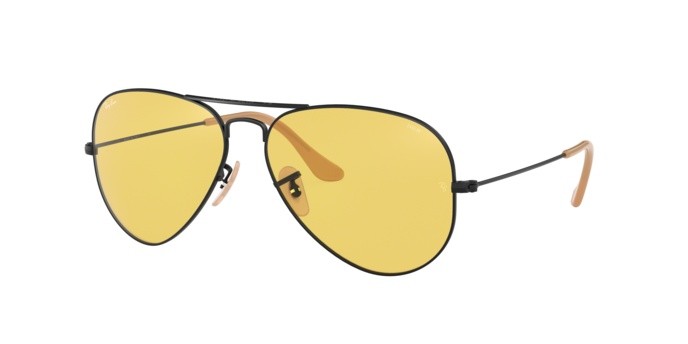 Sonnenbrillen Ray-Ban Aviator Washed Evolve RB 3025 (90664A) farbe matte black form aviator gläser photo yellow