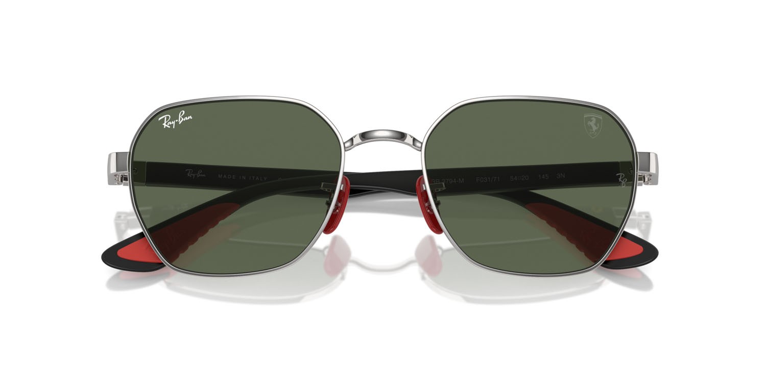 Sonnenbrillen Ray-Ban Scuderia Ferrari RB 3794M (F03171) farbe argento form unregelmäßig gläser verde scuro