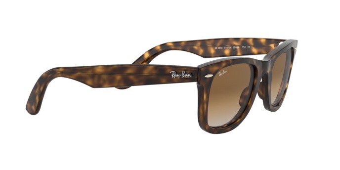 Occhiali da sole Ray-Ban Wayfarer Ease RB 4340 (710/51) colore havana forma quadrato lenti brown gradient