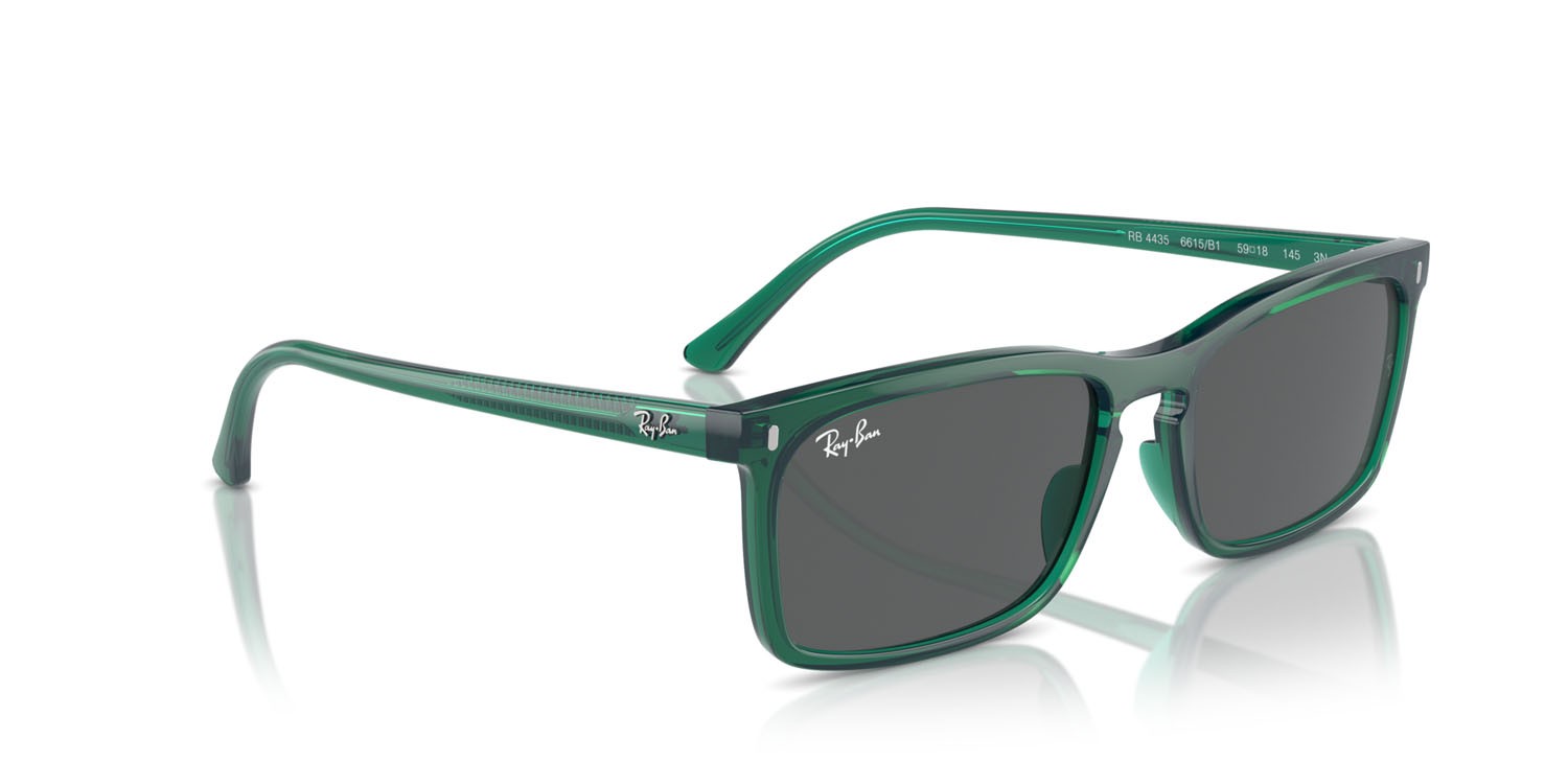 Occhiali da sole Ray-Ban RB 4435 (6615B1) colore verde trasparente forma rettangolare lenti grigio scuro