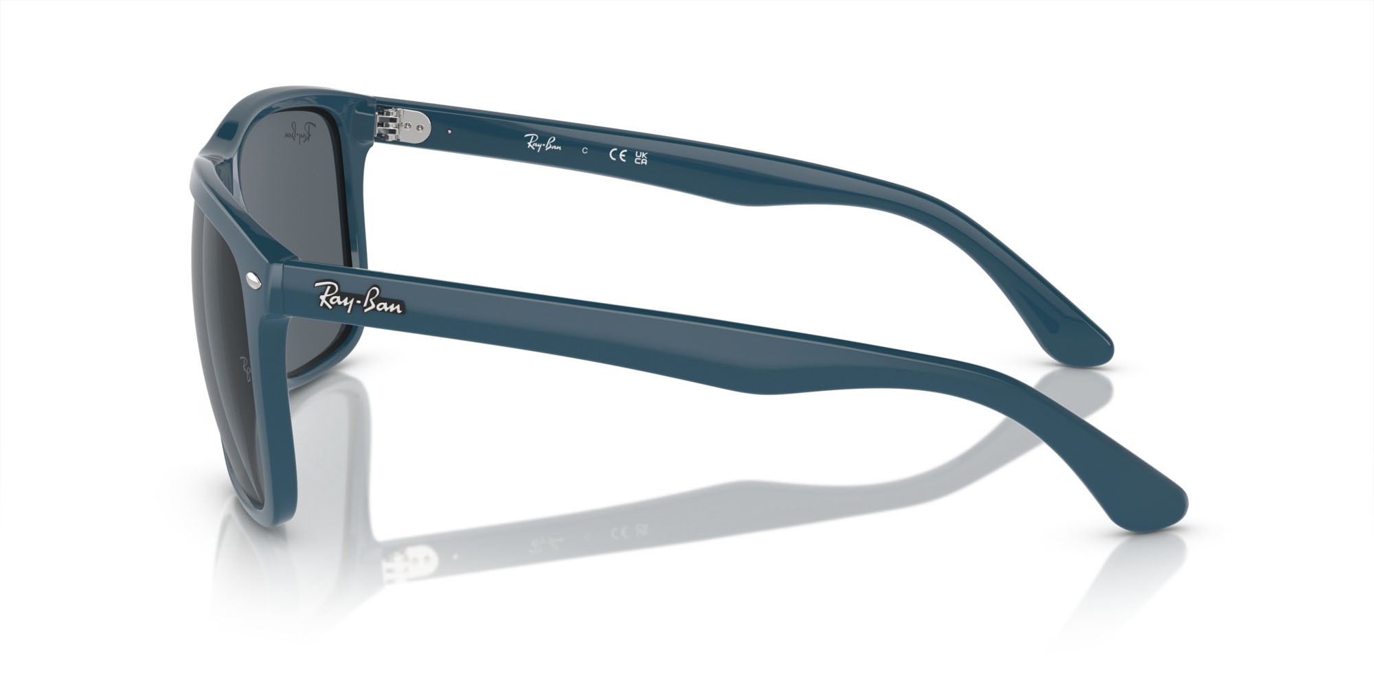 Occhiali da sole Ray-Ban Boyfriend Two RB 4547 (6717R5) colore blu forma quadrato lenti blu