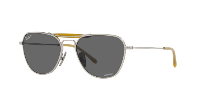 Sonnenbrillen Ray-Ban Titanium Chromance RB 8064 (9206K8) farbe brushed silver form unregelmäßig gläser polar dark grey